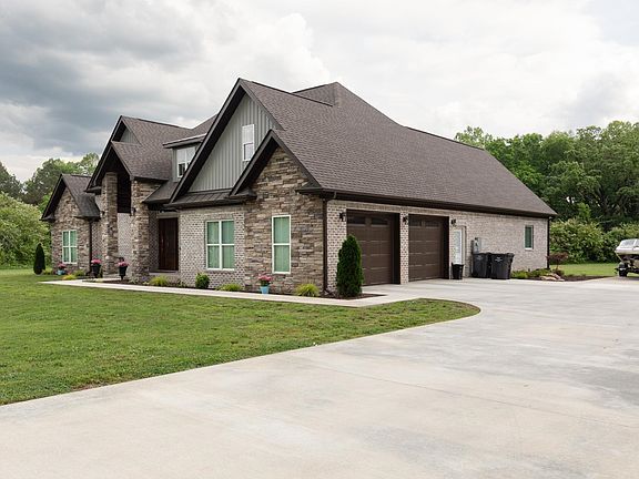 5th image of 98 Lemuel Dr