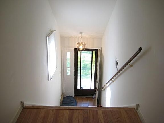 2nd image of 1312 Downs Pkwy