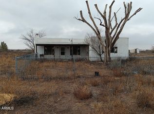 8499 S Schoolhouse Ln, Willcox, AZ 85643