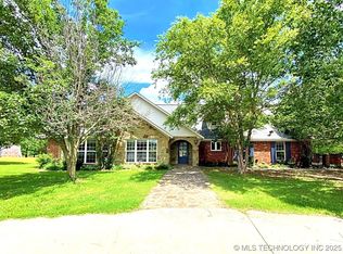 2009 E Trailwood St, Stigler, OK 74462