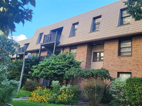 560 North Ave APT K, Fort Lee, NJ 07024