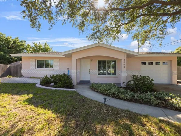 8598 FORSYTH DRIVE, SEMINOLE, FL 33772