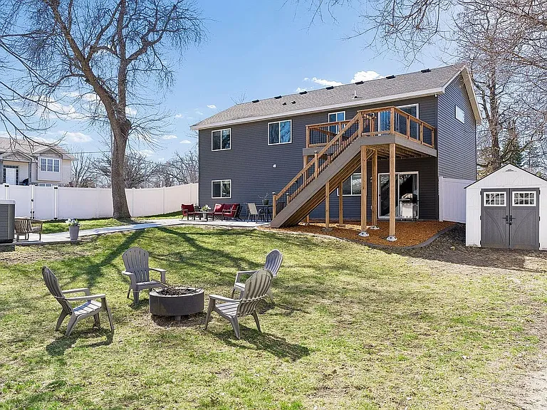 203 Clay St — Photo 7