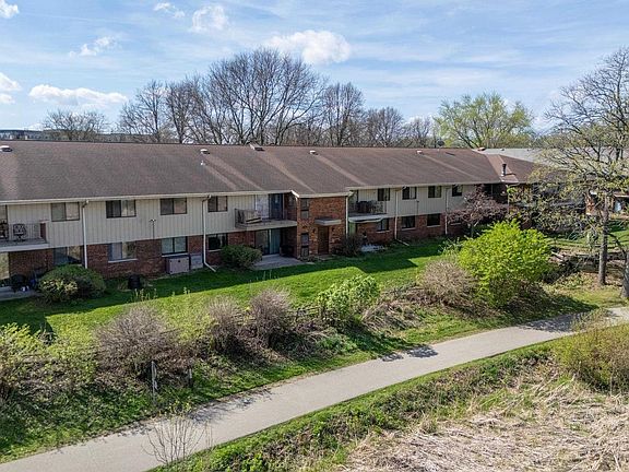 3rd image of 6401 Bridge Road #204