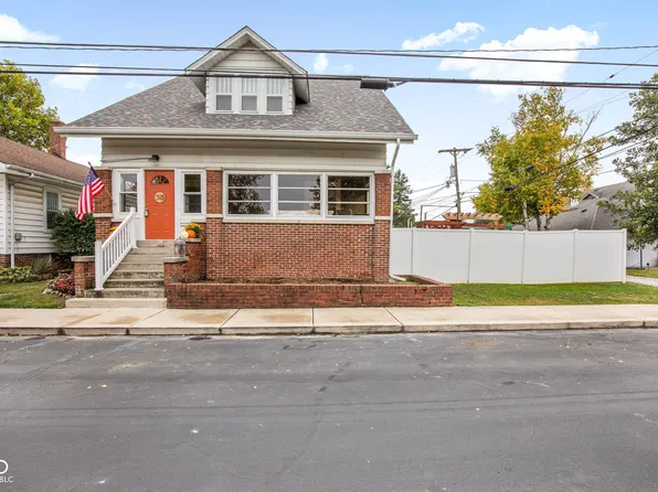 315 W Washington St, Tipton, IN 46072