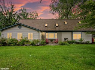 170 Coney Ave, Harsens Island, MI 48028