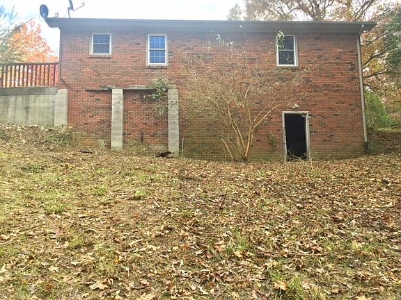 2nd image of 615 Joyce Ave