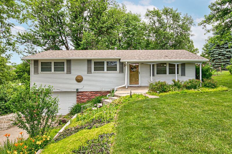 56553 221st St, Glenwood, IA 51534 Zillow