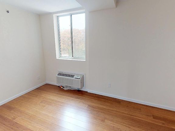 3rd image of 8276 116th St #702