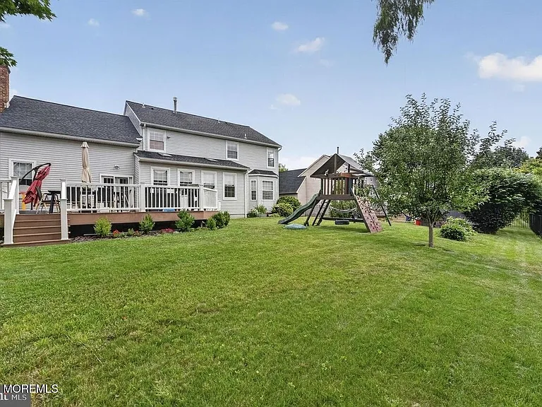 14 Stonehedge Dr — Photo 16