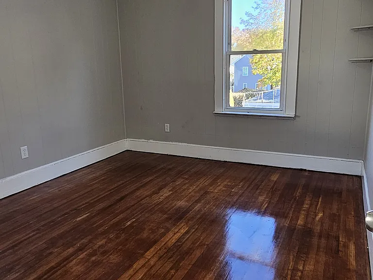 85 Morris St #B — Photo 12