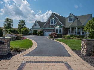 32 Star Flower Row, Riverhead, NY 11901