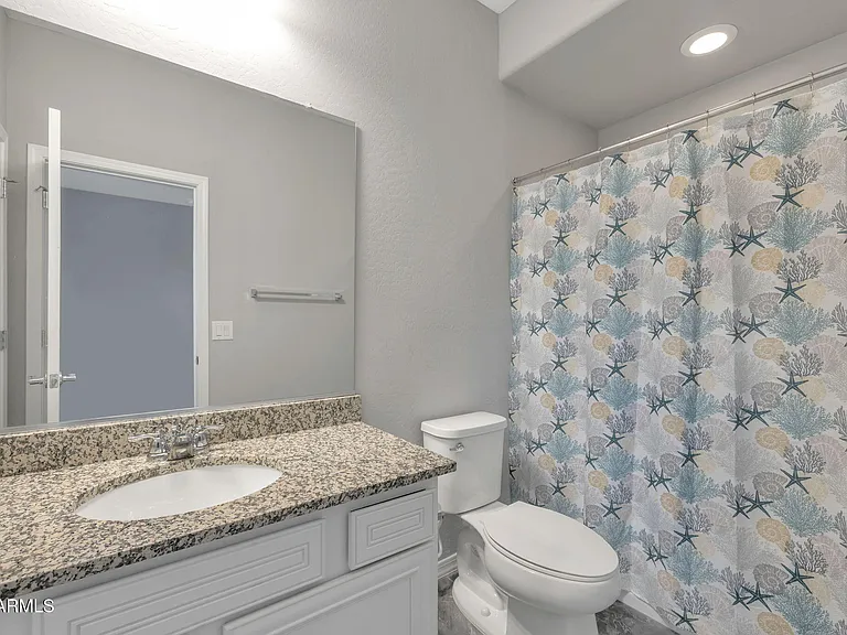 5819 N 88th Ln — Photo 7