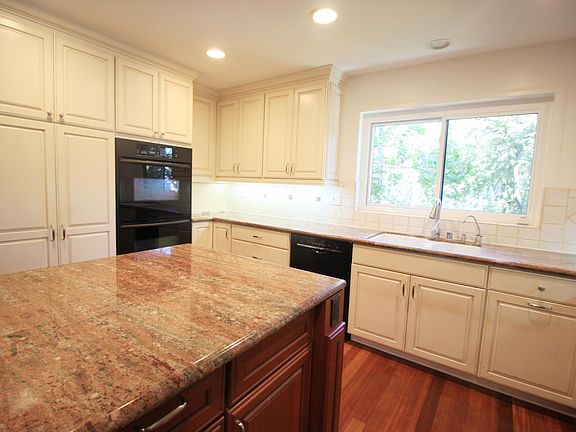5th image of 3616 W Estates Ln Unit D