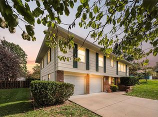 8307 Lane Ave, Raytown, MO 64138