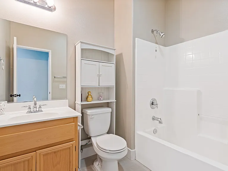 5909 Viking Way — Photo 9