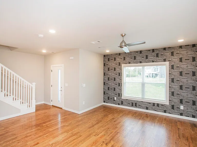 3637 Hydes Ferry Rd — Photo 33