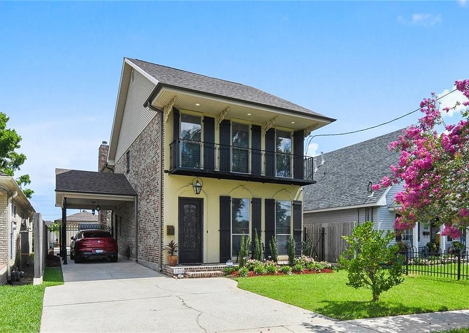 1st image of 3919 Delhi St