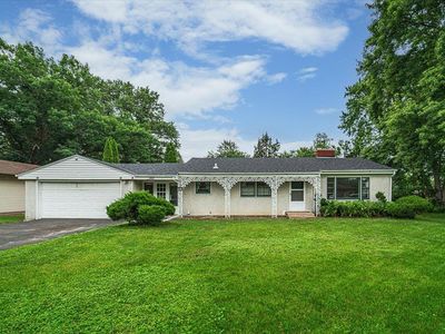 782 County Road B2 W, Roseville, MN, 55113