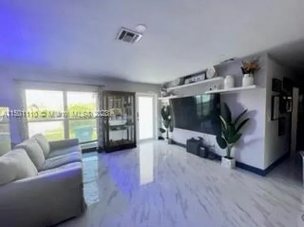 12350 SW 187th Ter, Miami, FL 33177