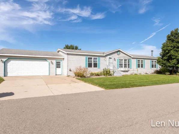 7529 Curry St SE, Caledonia, MI 49316