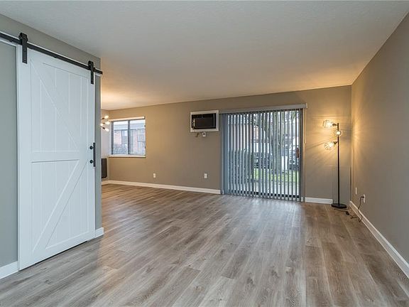 4th image of 23833 David Dr Unit 103