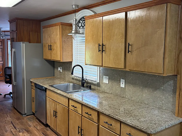 105 Braemar Dr — Photo 20