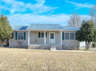 1264 Blackburn Ln, Tullahoma, TN 37388