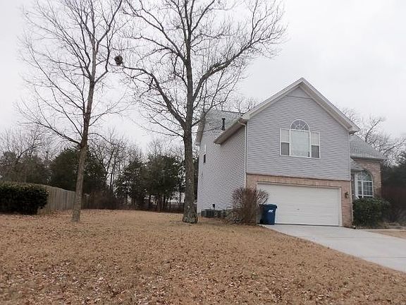 2nd image of 213 Ella St