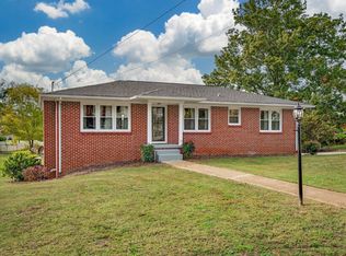 918 1st Ave, Fayetteville, TN 37334