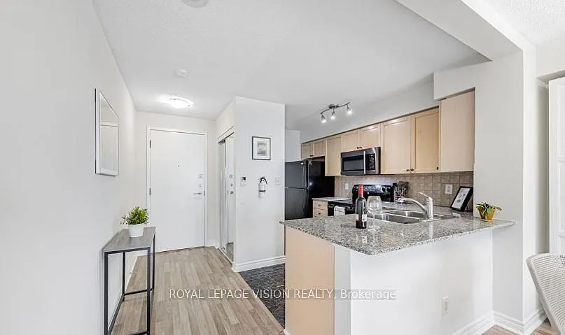 1 bed, $2,300 — Photo 4