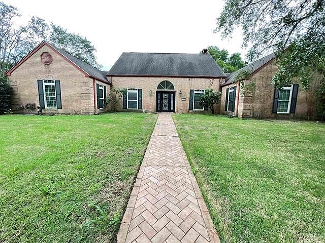 1st image of 12935 Larch Ln