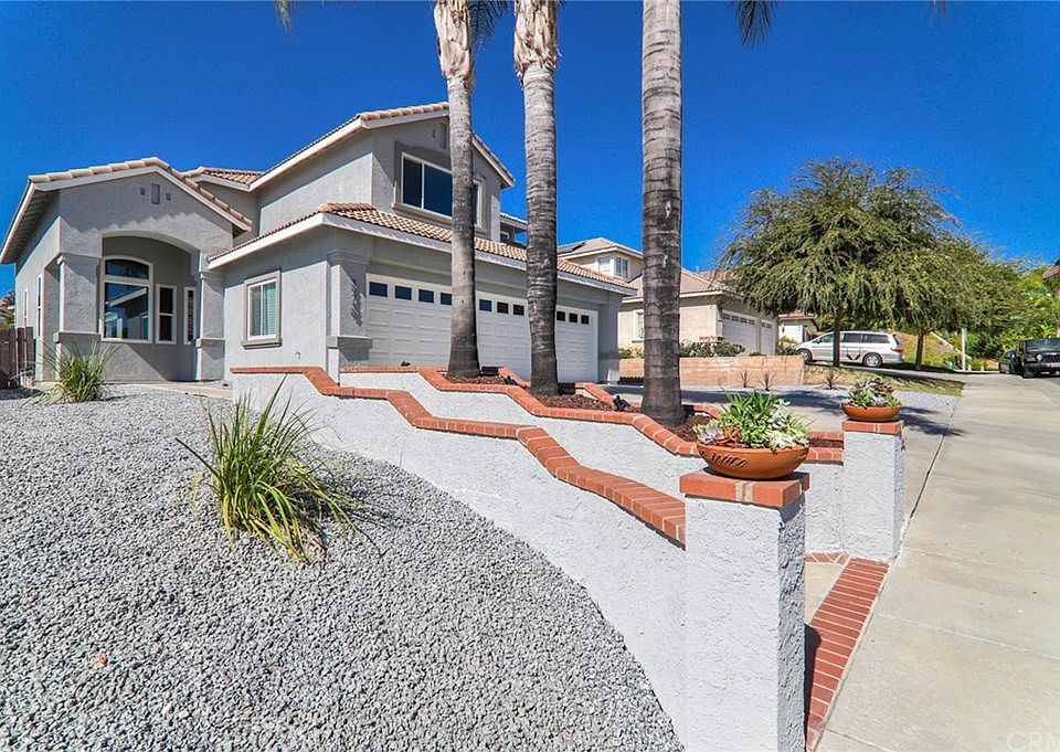 1st image of 39739 Fairview Ct