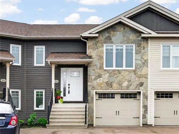 23 Perfection Ln, Dieppe, NB E1A 9H3