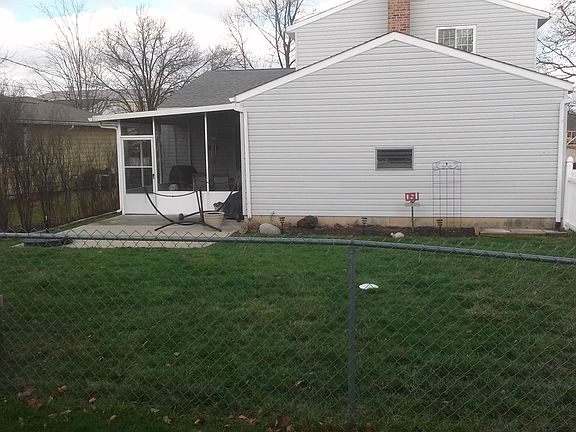 2nd image of 3275 Cameron St