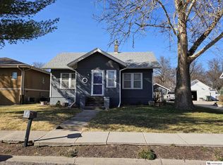 738 W 9th St, Wahoo, NE 68066
