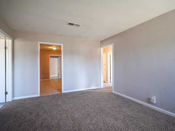 3rd image of 3110 Delano Ave