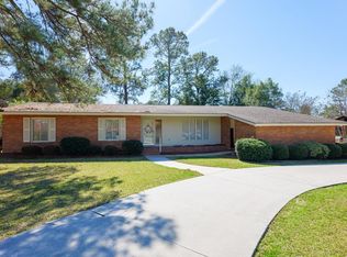 1105 Gornto Rd, Valdosta, GA 31602