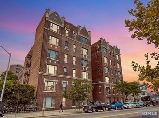 1055 Boulevard E APT D8, Weehawken, NJ 07086