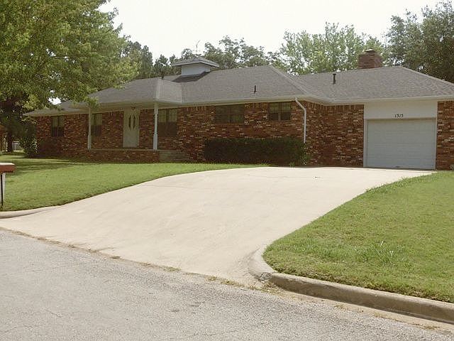 1st image of 1315 Alvera Ln