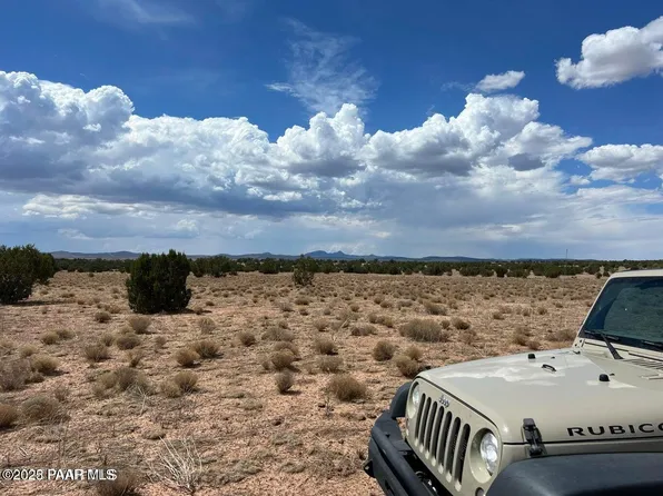 Se4 10 Blossom Hill Rd, Ash Fork, AZ 86320