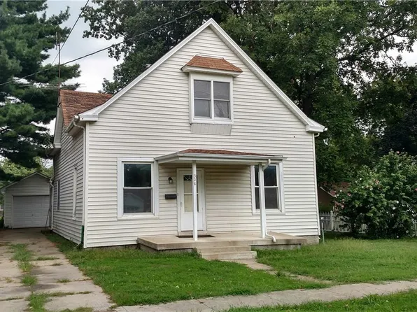 308 E Monroe St, Sullivan, IL 61951