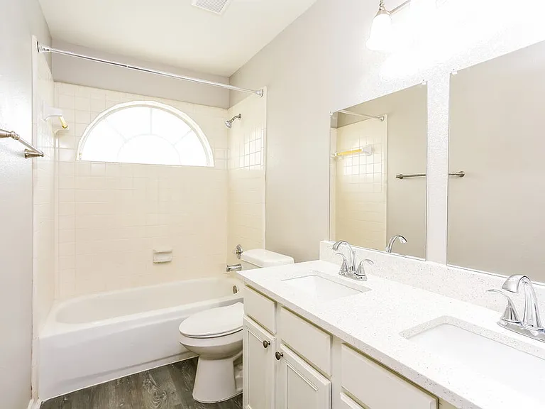 2716 Wild Grove Ln — Photo 14