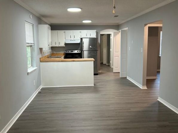 2006 Ducayet St #2006