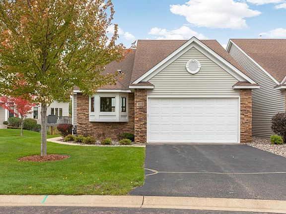 3rd image of 4819 Moon Lake Cir