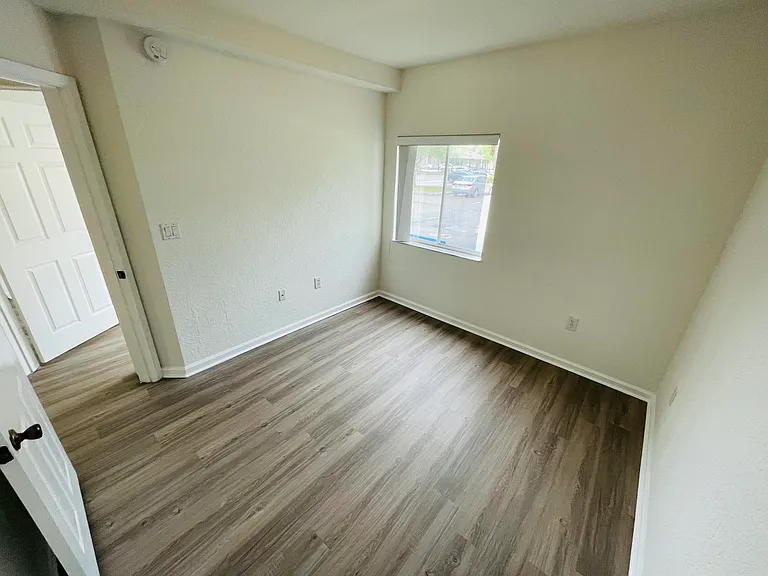 1055 Golden Lakes Blvd #212 — Photo 13