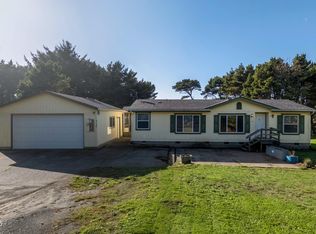 5128 SW Field Ave, Waldport, OR 97394