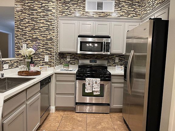 2nd image of 50 Aura De Blanco St #10224