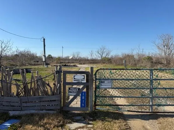 1819 Anderson Ave, Pt Bolivar, TX 77650