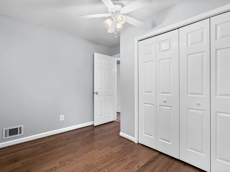 308 Clagett Dr — Photo 26